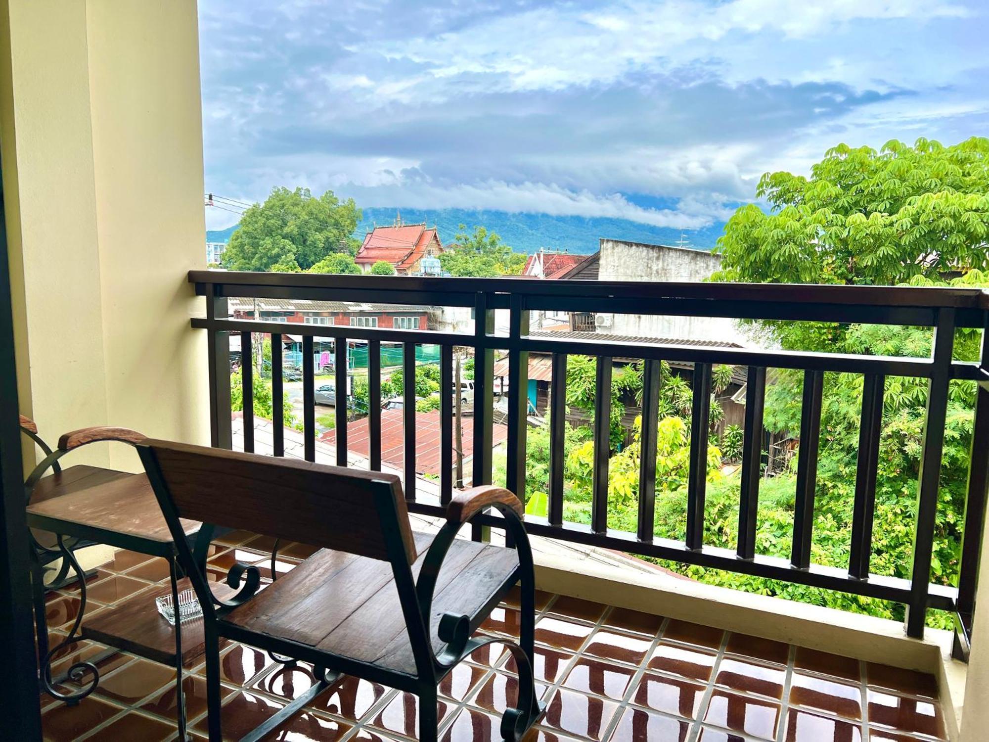 Wualai Sabaidee, Chiang Mai